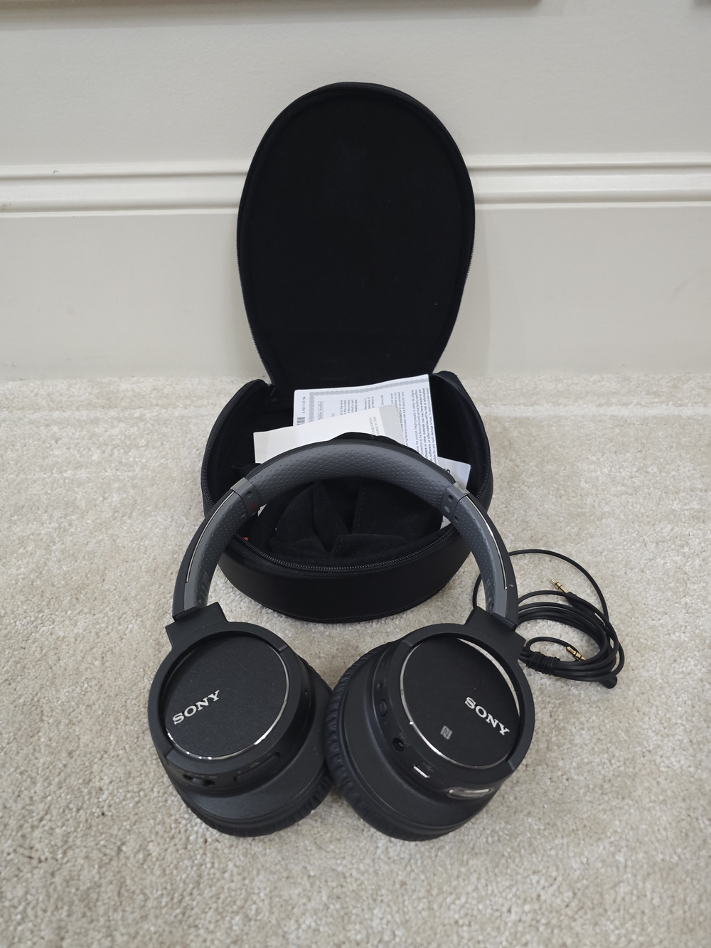 Sony Black Wireless Over-Ear Headphones with Carry Case